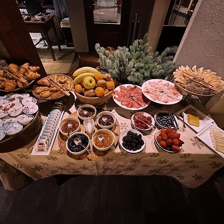Le Samovar Guest House Breuil-Cervinia Ngoại thất bức ảnh