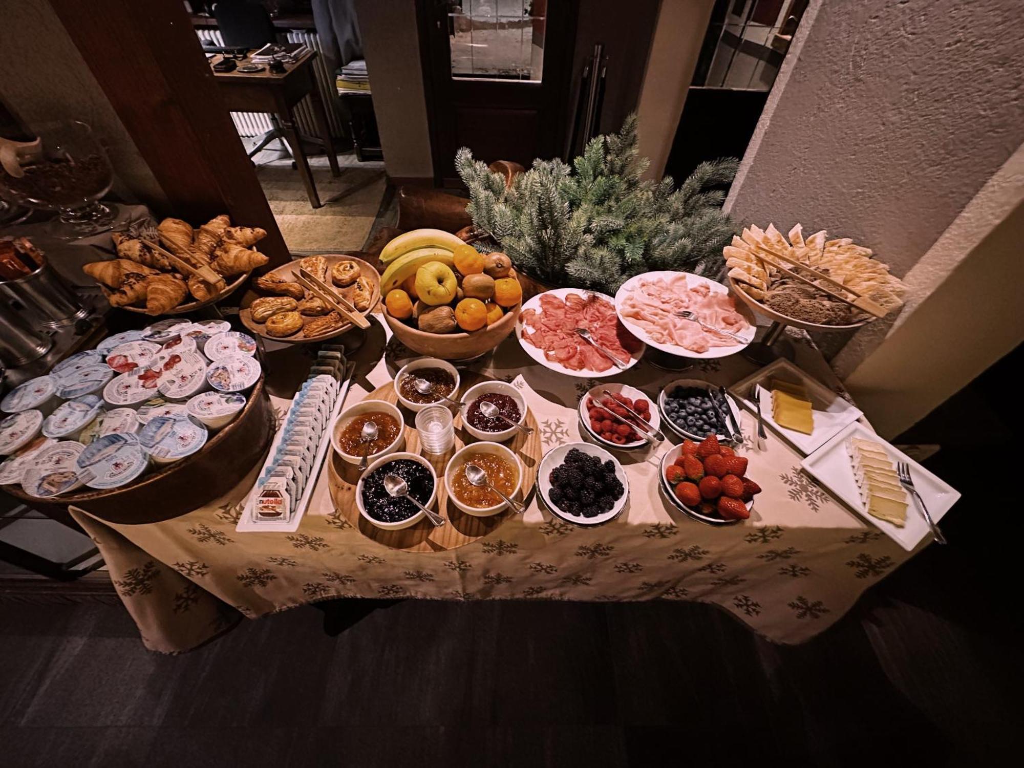 Le Samovar Guest House Breuil-Cervinia Ngoại thất bức ảnh